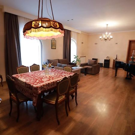 טביליסי Apartment At 12 Baratashvili Street מראה חיצוני תמונה