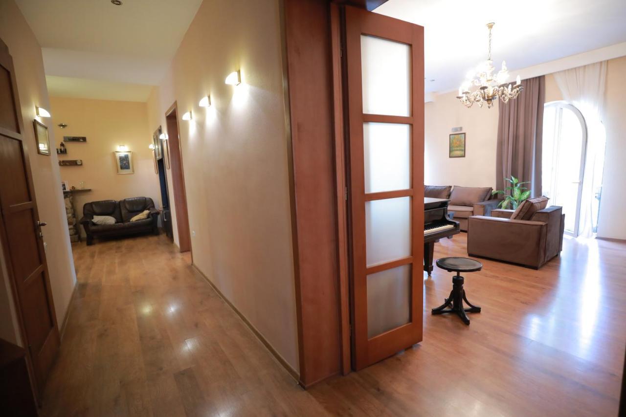 טביליסי Apartment At 12 Baratashvili Street מראה חיצוני תמונה