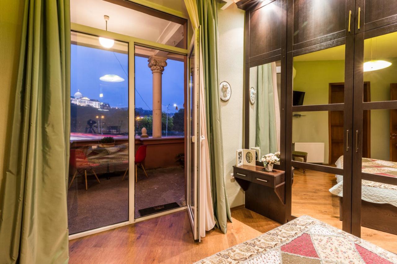 טביליסי Apartment At 12 Baratashvili Street מראה חיצוני תמונה