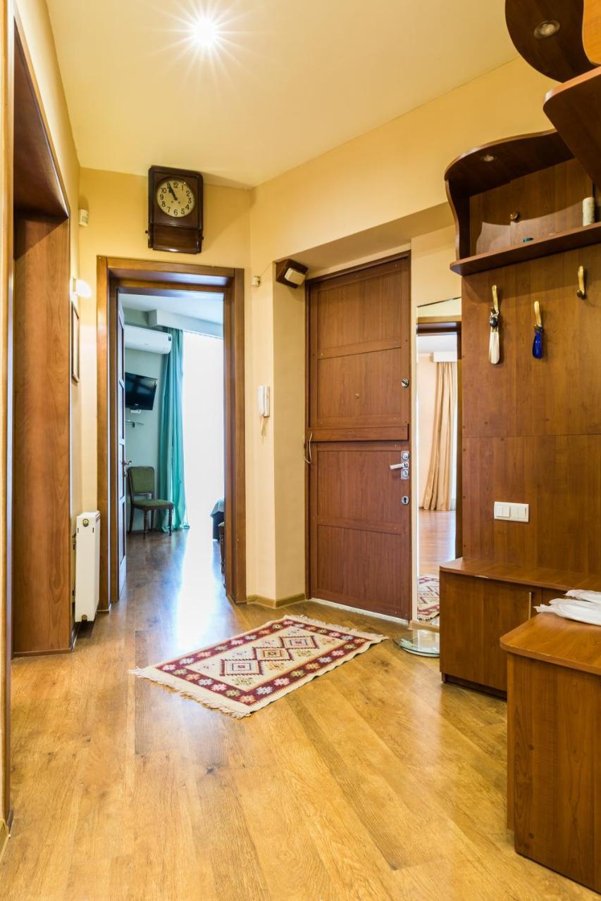 טביליסי Apartment At 12 Baratashvili Street מראה חיצוני תמונה